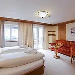 Anthony's Alpin Garni 4* Lech am Arlberg