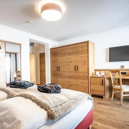 Anthony's Alpin Garni Hotel Lech am Arlberg