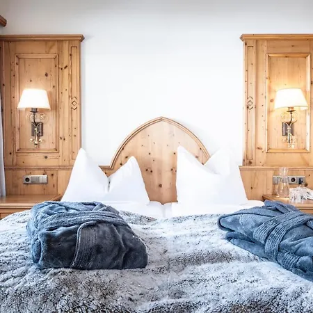 Anthony's Alpin Garni Hotel 4*
