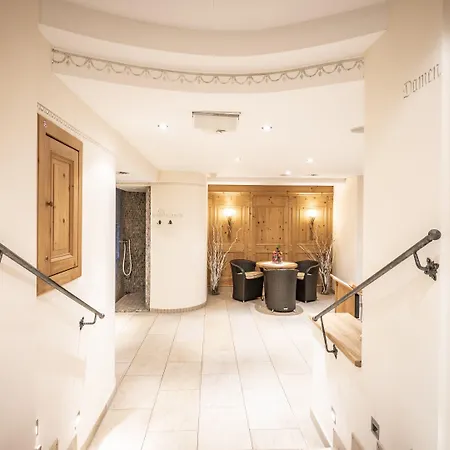 Hotel Anthony's Alpin Garni 4*