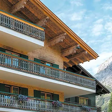 Anthony's Alpin Garni 4* レッヒ