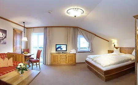 Anthony's Alpin Garni Hotel 4*