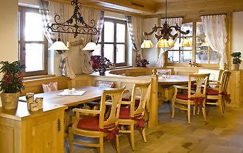 Hotel Anthony's Alpin Garni 4*